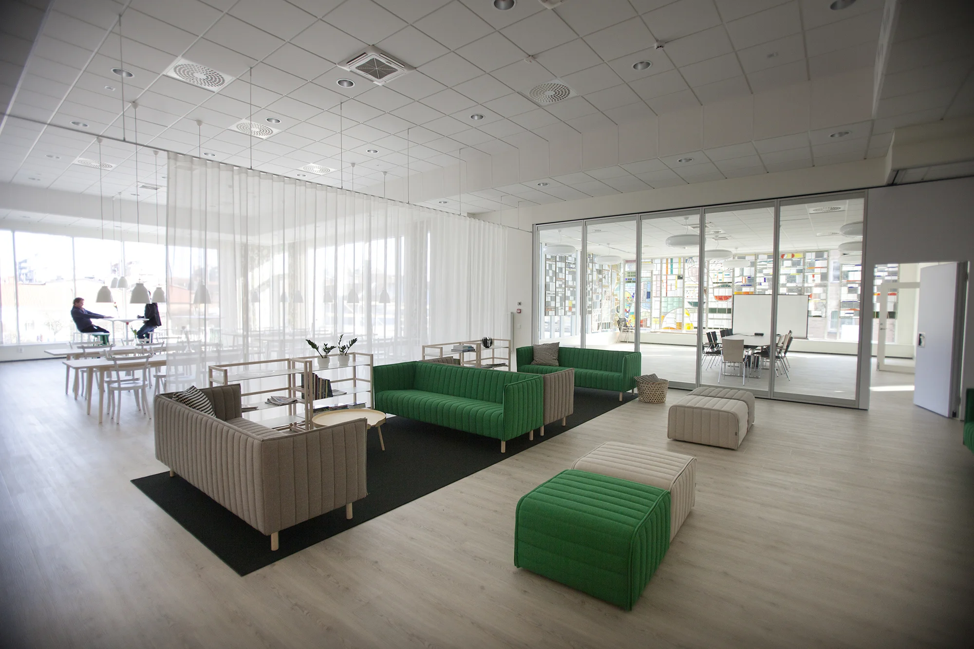 Ett projekt som Victorias interiör och arkitektur utförde för Varbergs Sparbank